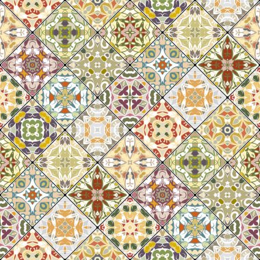 Oryantal tarzı kare artıkları.