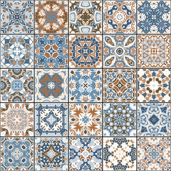 Коллекция различных старинных плиток
