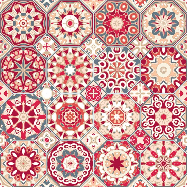 Sekizgen ve kare desenleri.