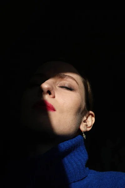 Creative portrait of young beautiful woman with red lips and closed eyes. — 스톡 사진