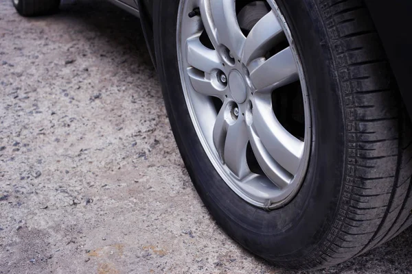 Neumático para coches —  Fotos de Stock