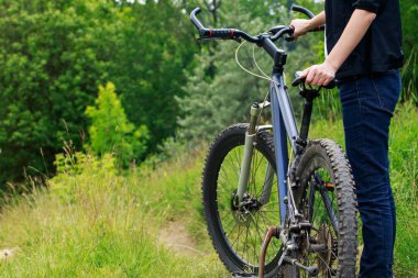 Dağ bisiklet sürmek