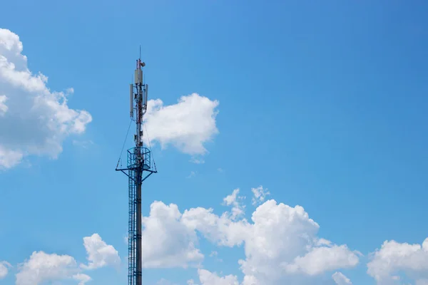 La antena de comunicación —  Fotos de Stock