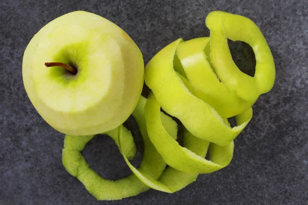 Slupka jablka — Stock fotografie