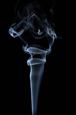 dumanı siyah arkaplanda