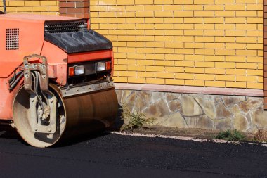 Düz Asfalt Silindiri olduğunu