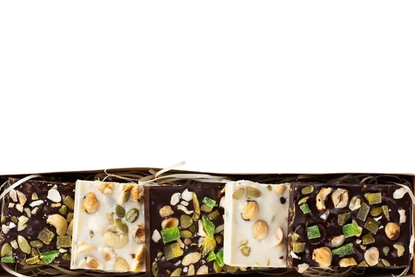 Zelfgemaakte witte en zwarte chocolade — Stockfoto
