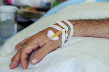 tıbbi damlalık iğne