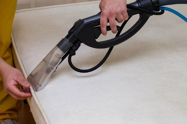 Kuru Temizleme diye bir yatak bir