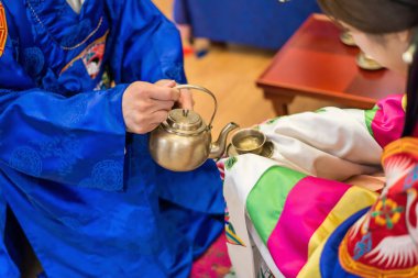 Kore geleneksel düğün