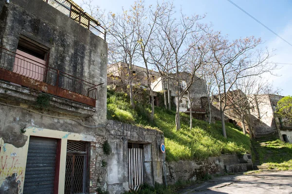 Rua da história cidade abandonada no antigo Aliano — Fotografia de Stock