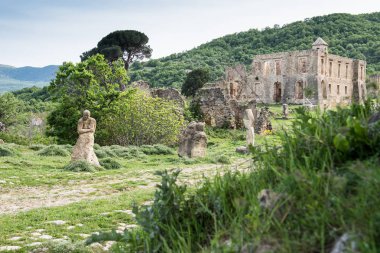 Küçük Romen Köyü kez, İtalya