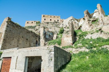 Eski şehir Craco Basilicata