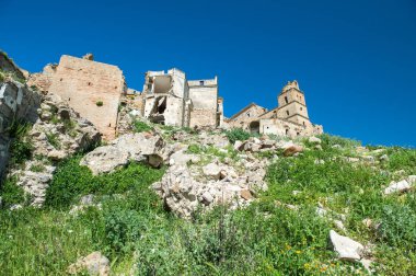 Eski şehir Craco Basilicata
