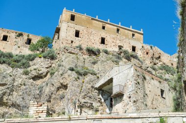 Eski şehir Craco Basilicata