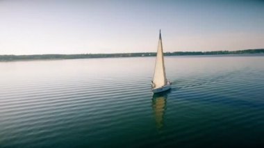 Deniz yat yelken. Alansal