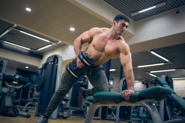 Vücut egzersiz jimnastik salonu