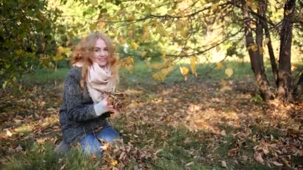 rousse fille et automne 