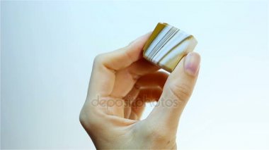 Flint chert çeşitli. Flint maden tutan kuyumcu