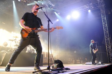 182 - Mark Hoppus ve Tom Zhang'a yanıp