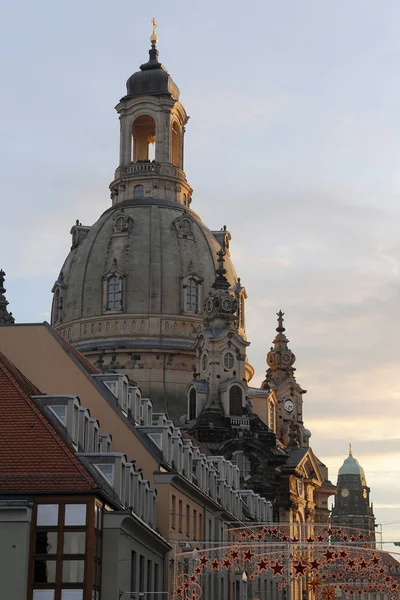 塔在德累斯顿圣母教堂 — 图库照片