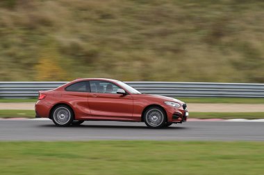 Kırmızı Bmw M240i