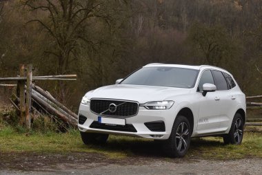 Hostim, Çek Cumhuriyeti - 16 Kasım 2017: beyaz Volvo Xc60 Hostim, Çek Cumhuriyeti, 16 Kasım 2017.