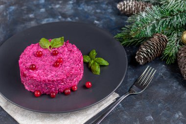 Pancar ve yumuşak peynirli tatil salatası. Susam tohumu ve Chanok ekledim. Vejetaryen yemeği..