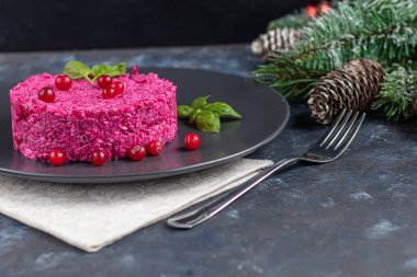 Pancar ve yumuşak peynirli tatil salatası. Susam tohumu ve Chanok ekledim. Vejetaryen yemeği..