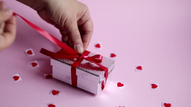 Cadeau Dans Emballage Pour Fête Des Mères Saint Valentin Anniversaire — Video