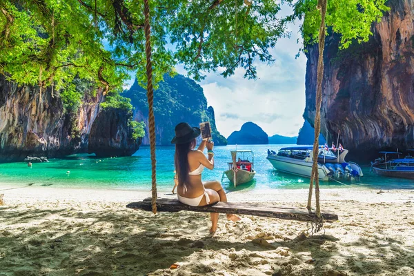 Frumos natura peisaj pitoresc Lao Lading insula plaja — Fotografie, imagine de stoc