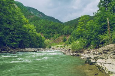 Sabah süresi içinde Rusça nehir.