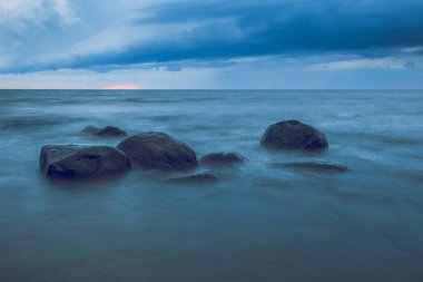 Baltık denizde fırtına.