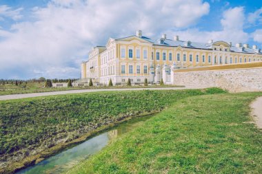 Letonya, Rundale, eski kale Nisan 2017.