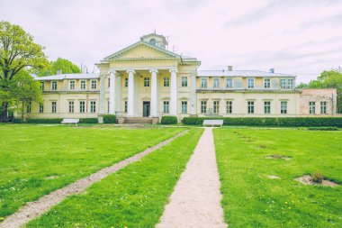 Manor adlı Krimulda, Letonya.