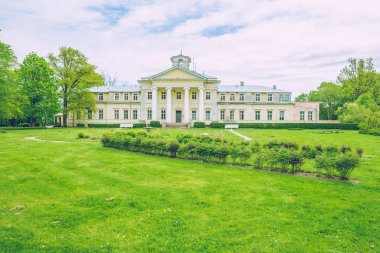 Manor adlı Krimulda, Letonya.