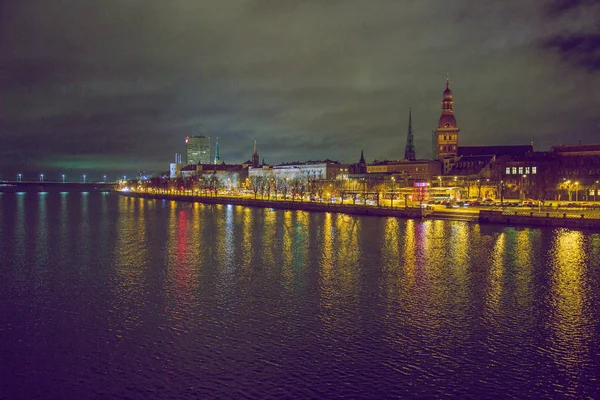 Casco antiguo Riga, capital de Letonia . — Foto de Stock