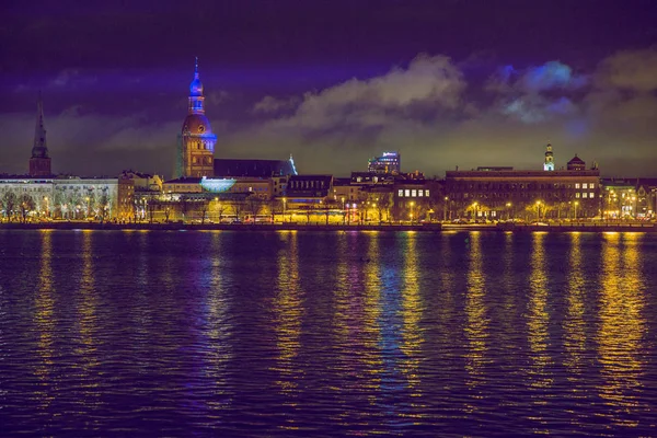 Gamla staden Riga, Lettlands huvudstad. — Stockfoto