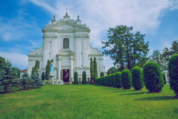 Iglesia antigua en la ciudad Kraslava . — Foto de Stock