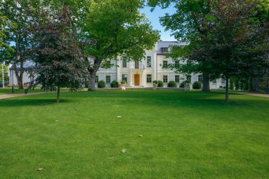 Rumene manor Letonya. 2017