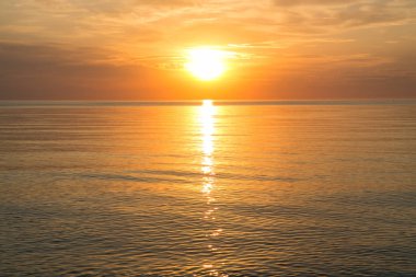 Baltık Denizi, Saulkrasti 2017 gün batımında.