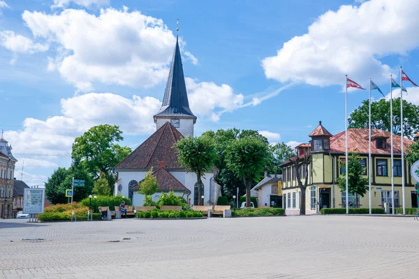 Vista de la ciudad en Tukums, Letonia . —  Fotos de Stock