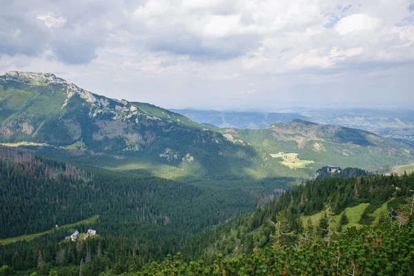 Polonya ve Slovakya büyük Tatry.