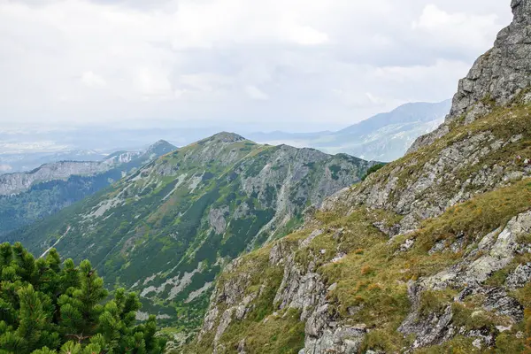 Polonya ve Slovakya büyük Tatry.
