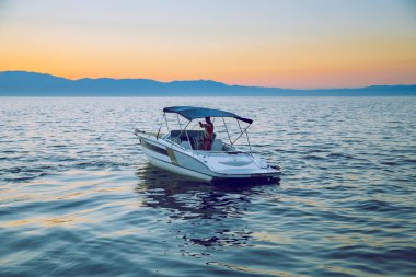 Akşam relax Hırvatistan içinde denize.