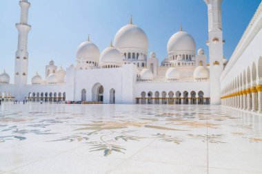 Büyük Sheik Zayed Camisi, Dubai, Birleşik Arap Emirlikleri, halklar ve cami. 2015