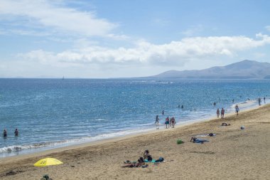 Tenerife, İspanya, plaj, avuç içi ve halklar. 2015