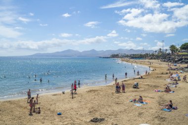 Tenerife, İspanya, plaj, avuç içi ve halklar. 2015