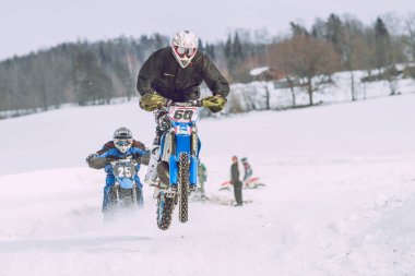 Letonya, Raiskums, kış motokros, motosiklet, sürücüsüyle yarış