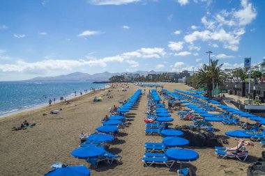 Tenerife, İspanya, plaj, avuç içi ve halklar. 2015